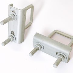 The formwork channel waler clip connects a 100m mx 50mm channel waler to the form-soldier face.